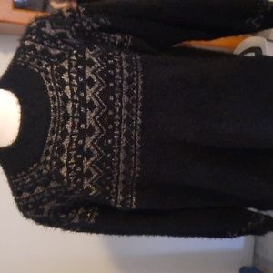 Womens massini sweater.